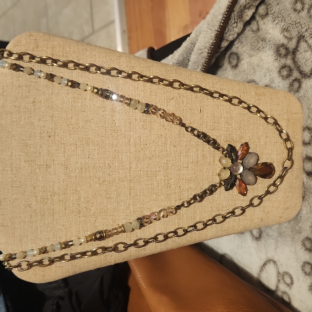 💍 ** BUY ONE GET ONE FREE ** JOE FRESH 2 layered necklace